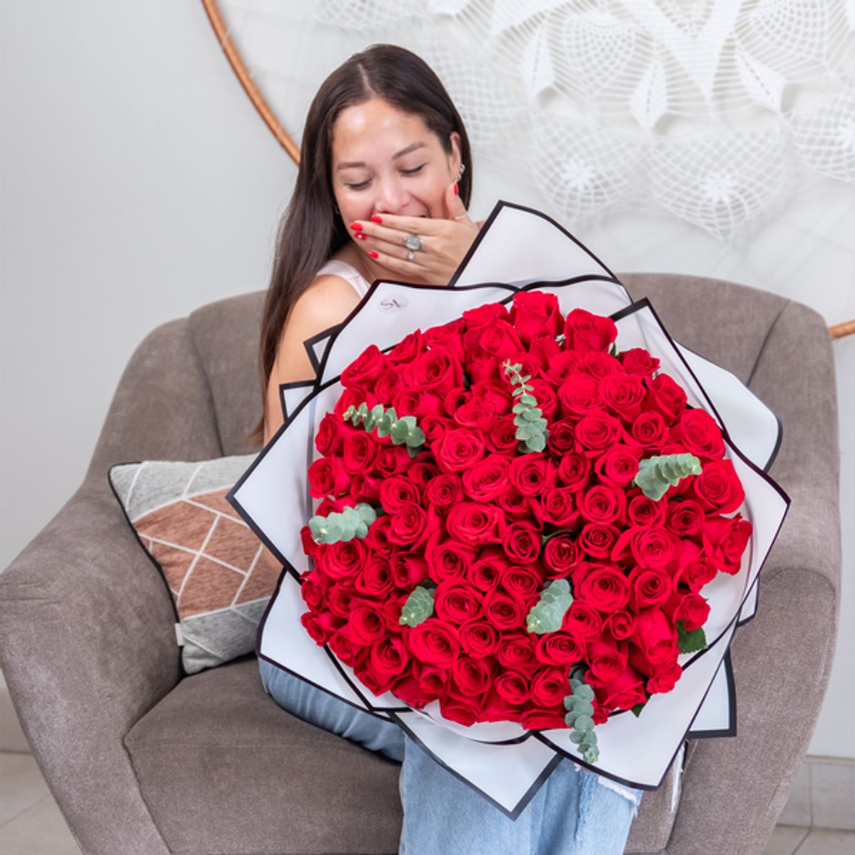 GENERICO - Ramo Buchon 100 Rosas