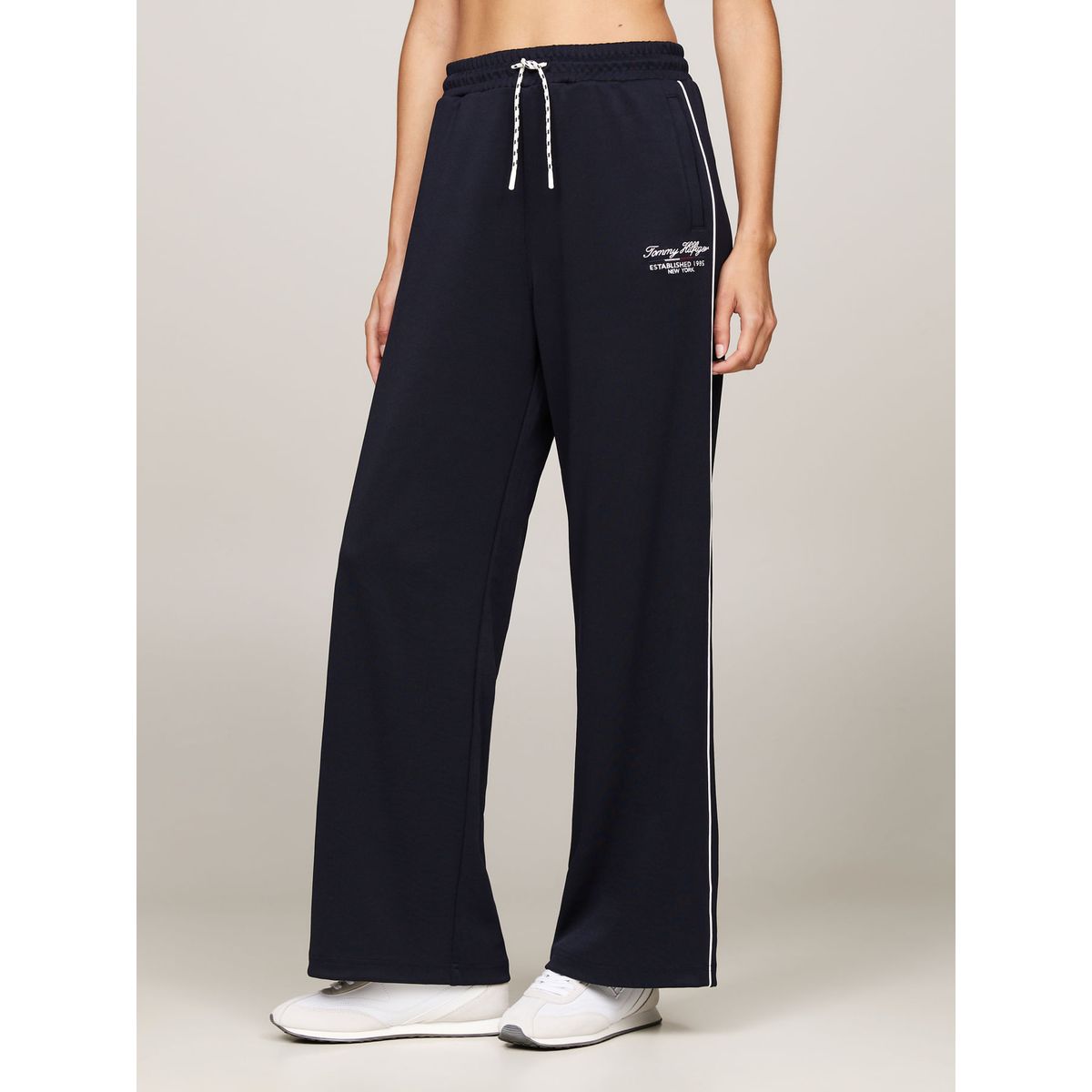 TOMMY HILFIGER - PANTALON SCRIPT GRAPHIC WIDE LEG PANT
