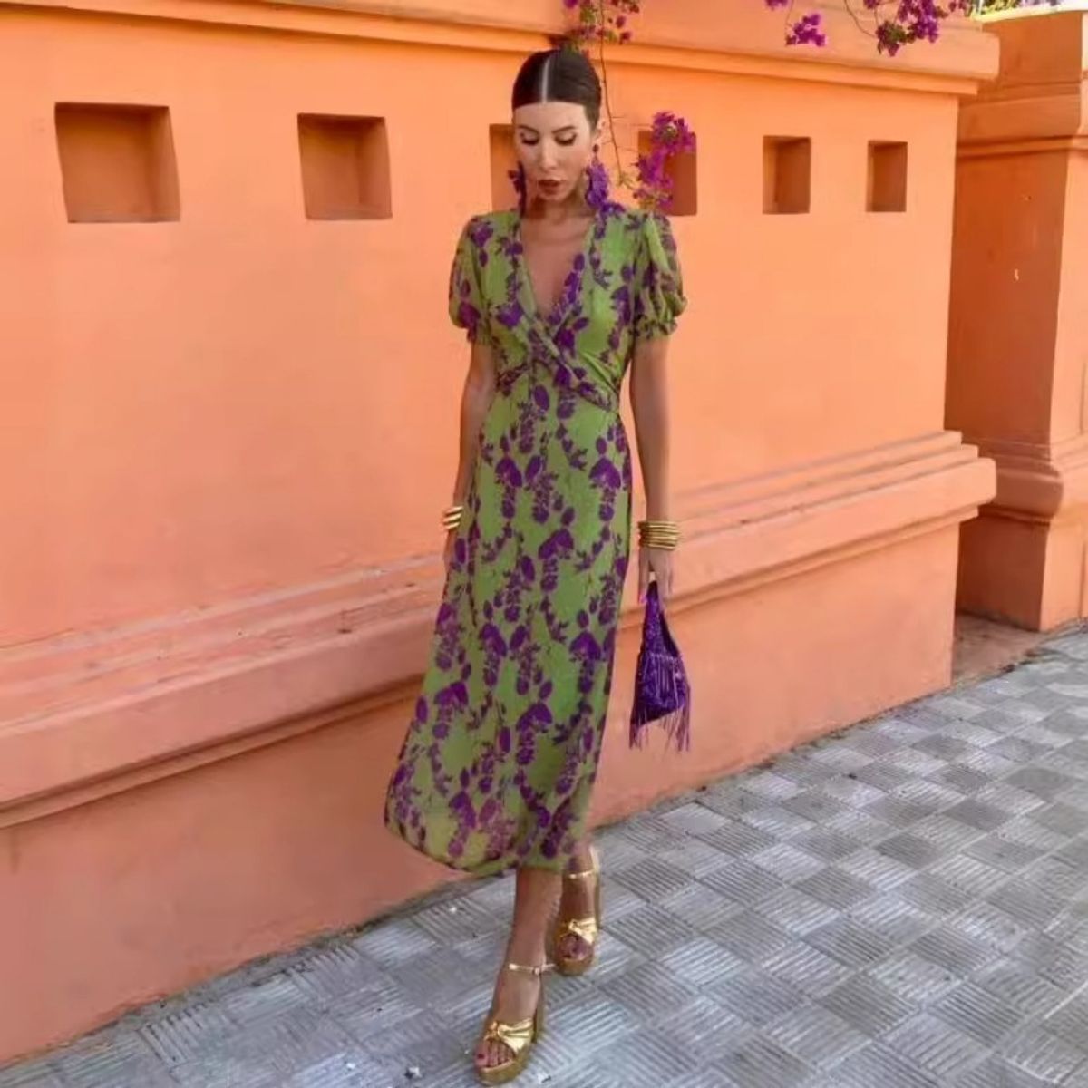 GIOIO - Vestido Escote V Manga Corta Pliegues Estampado Figura Esbelta​