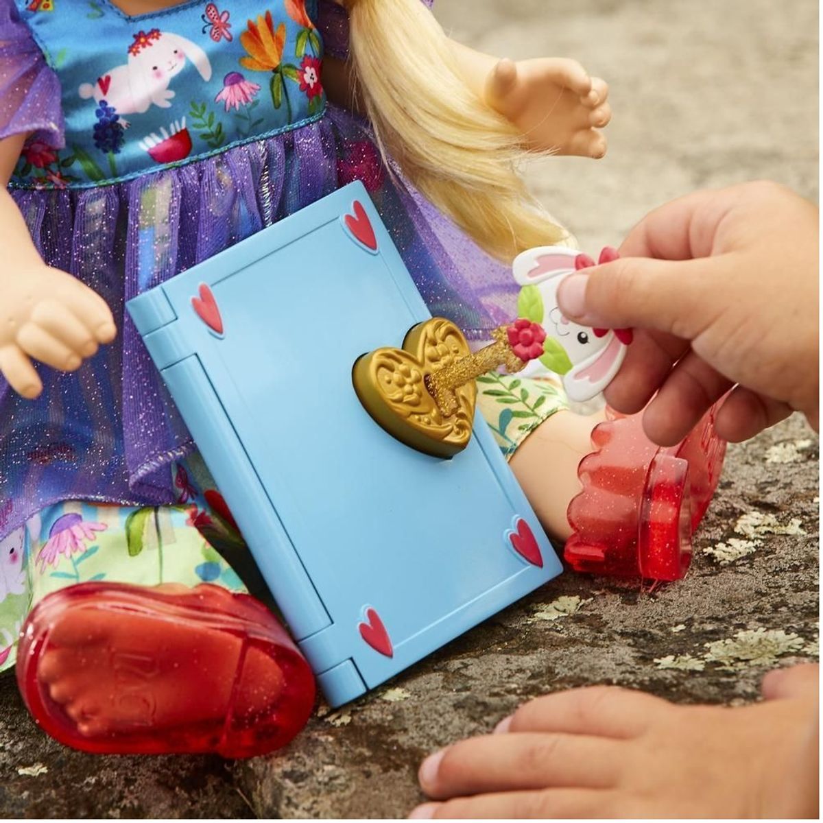 BABY ALIVE - Muñeca Emma Encantada interactiva Baby Alive Rubia