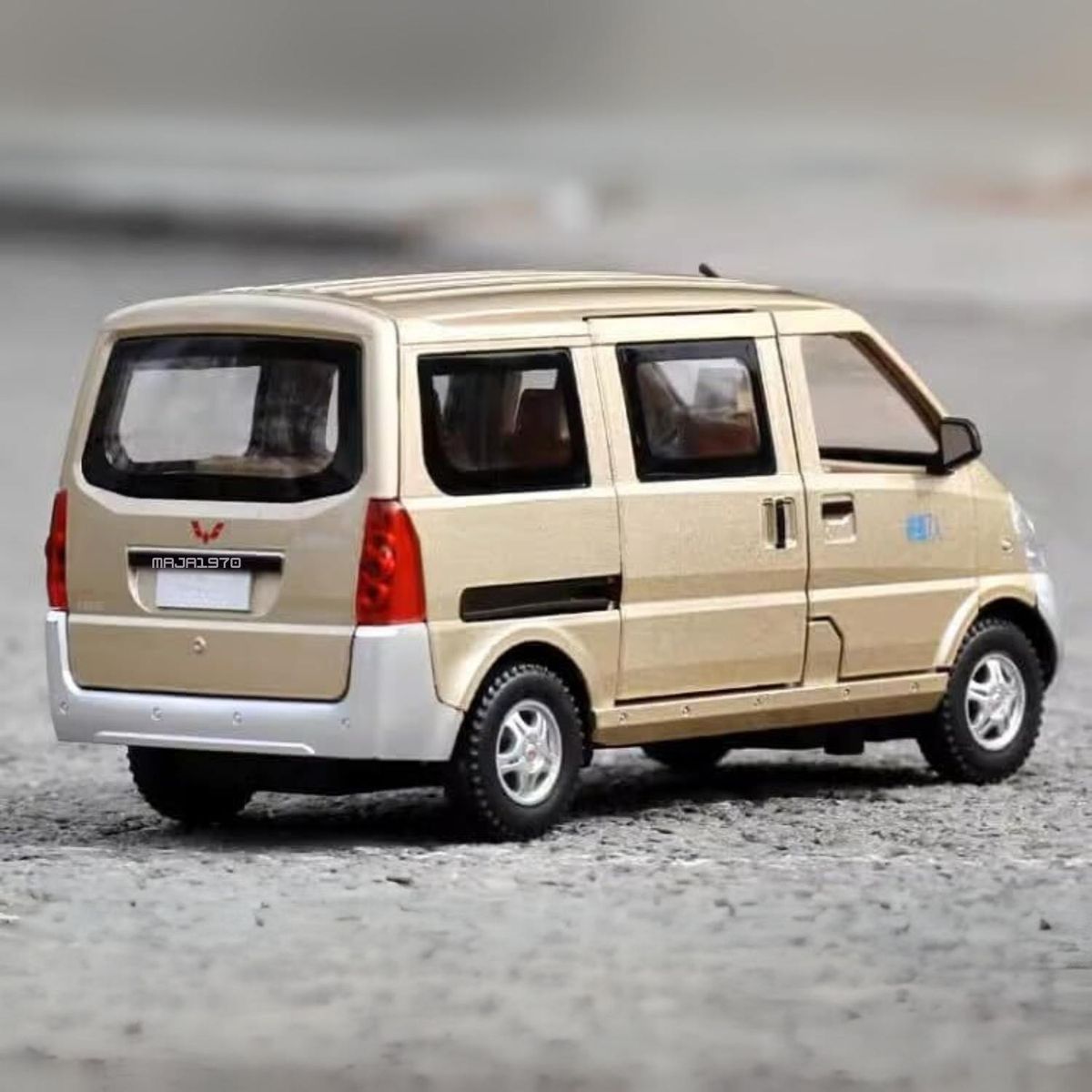 GENERICO - Colección de Van De 7 Pasajeros De Metal