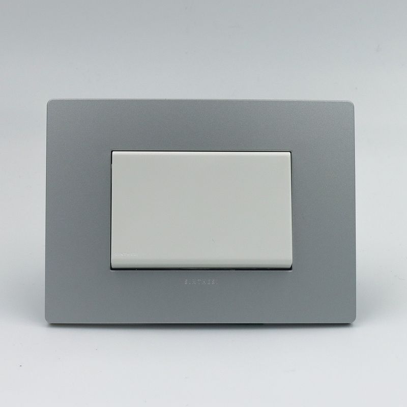 SINTHESI - CONMUTADOR DE 3 VIAS SIMPLE TECLON S33 PLACA PLATA Y DADO S22 BLANCO