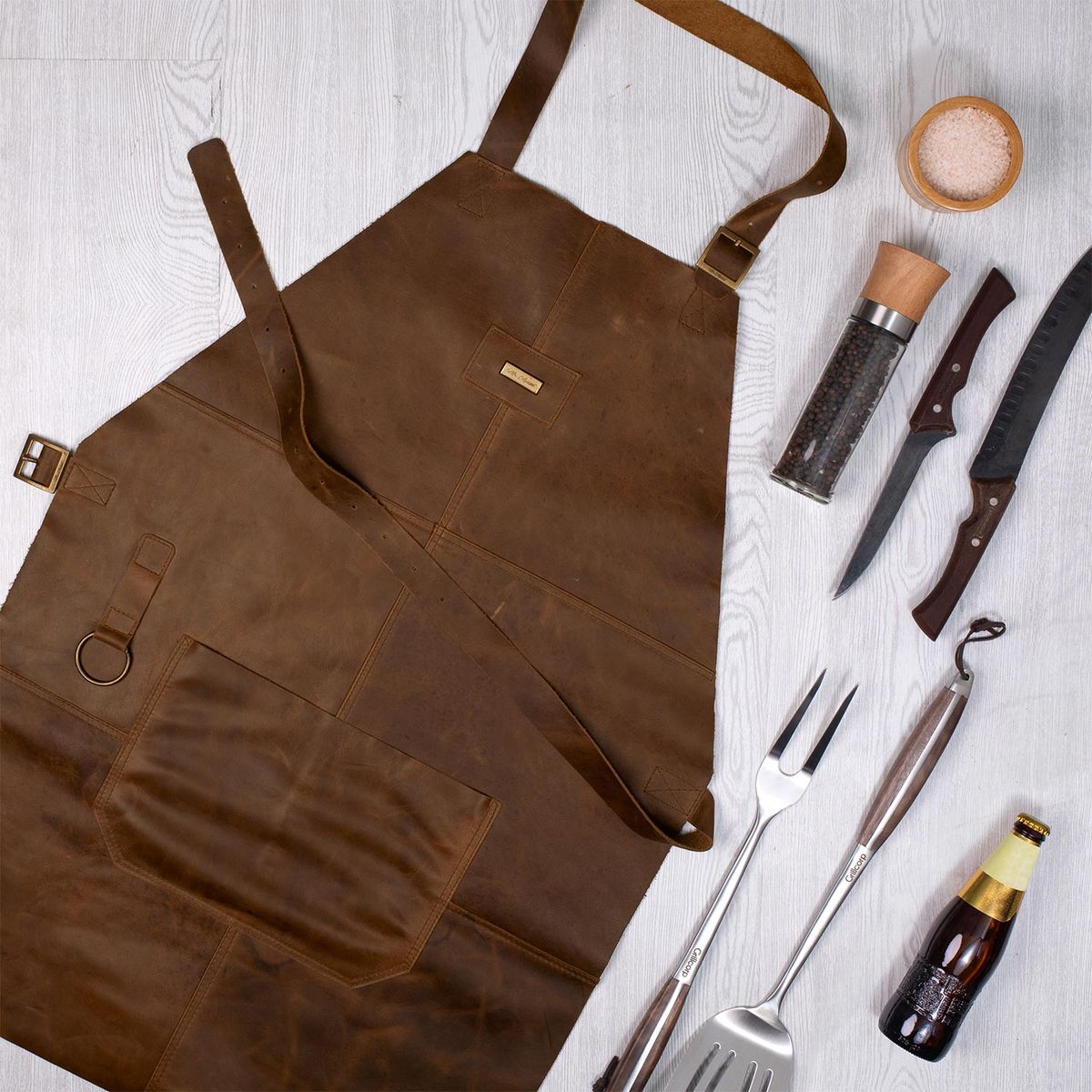 GRILLCORP - Mandil de Cuero Collage Miel Mr Apron