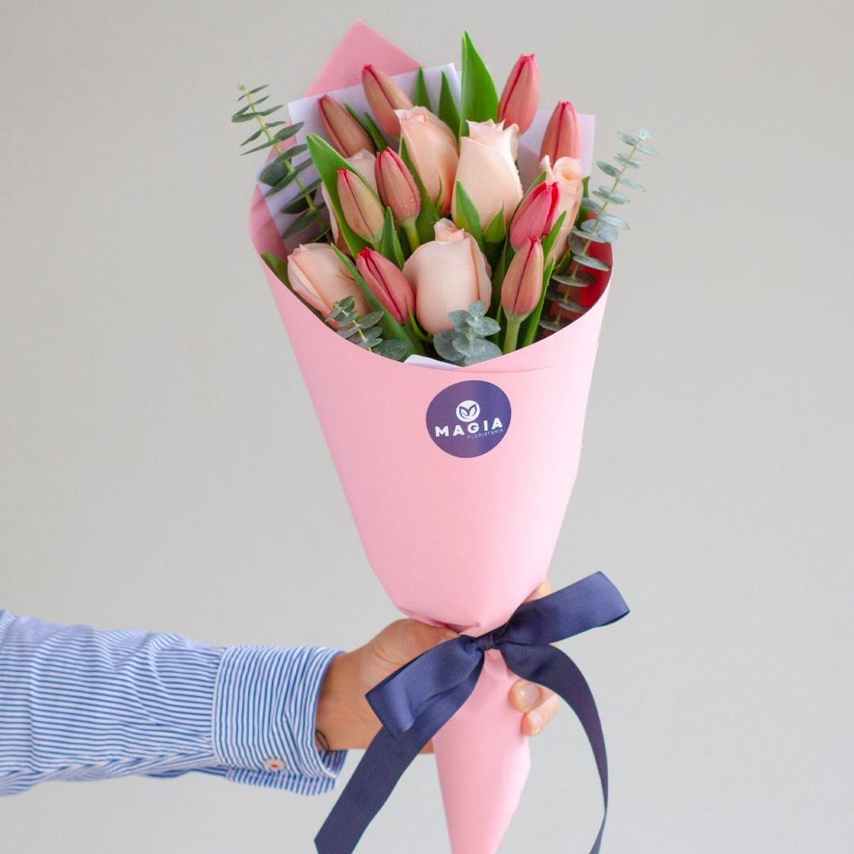 MAGIA PE - Ramo Empoderada Tulipanes Magiape
