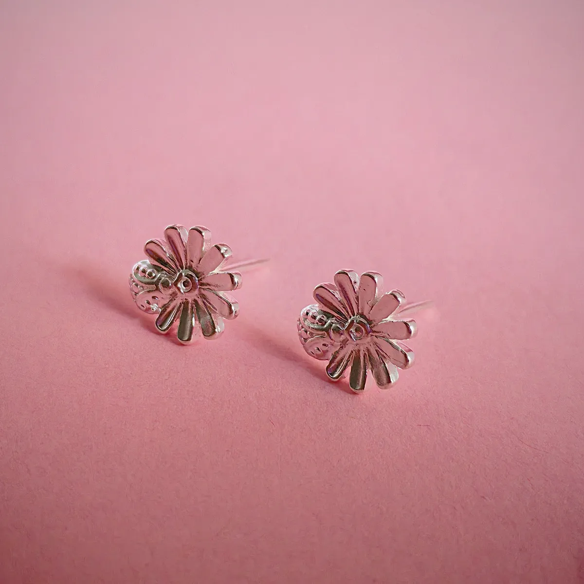 GENERICO - Aretes de plata Floreciendo