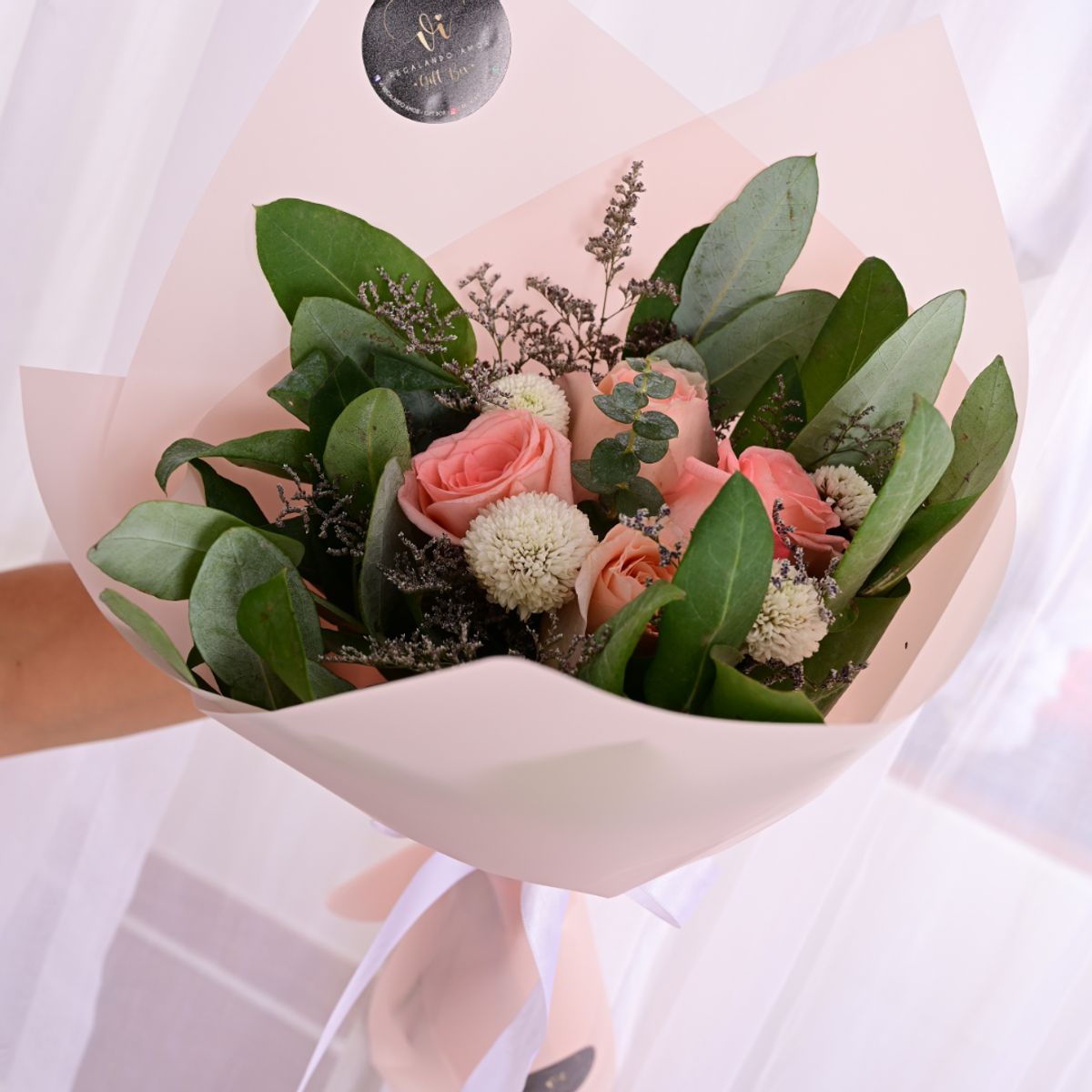 GENERICO - Mini Ramo Mathise - Ramo de Flores