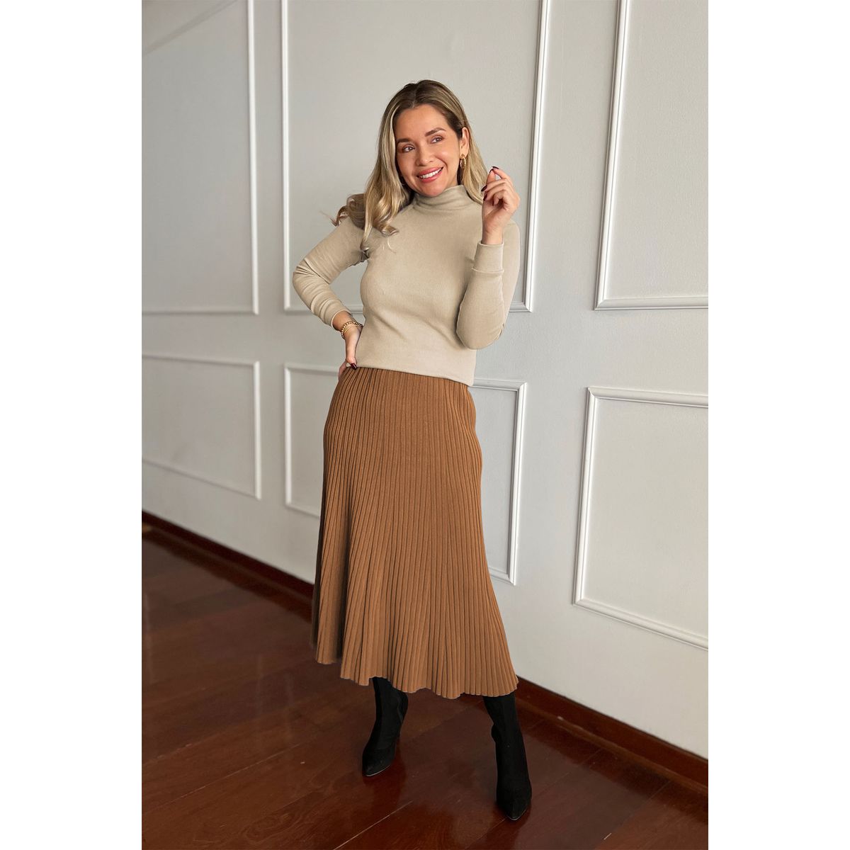 ARMA TU LOOK - FALDA ANTUANET MIDI DE CASHMERE ACANALADO