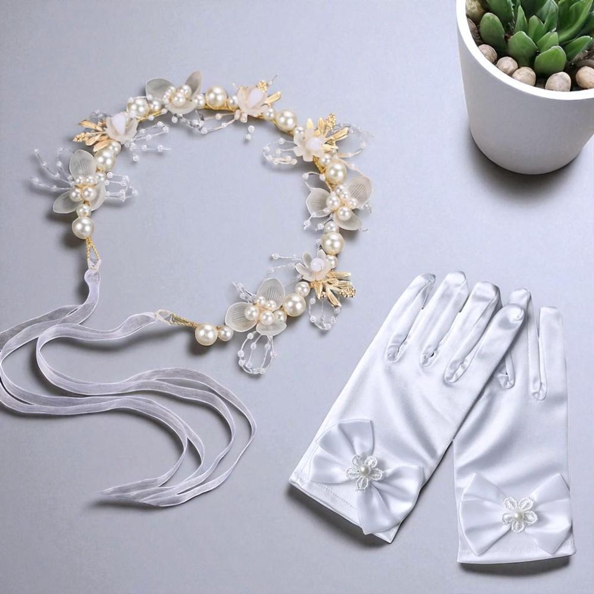 GENERICO - CORONA PARA NIÑA BAUTIZO + GUANTES