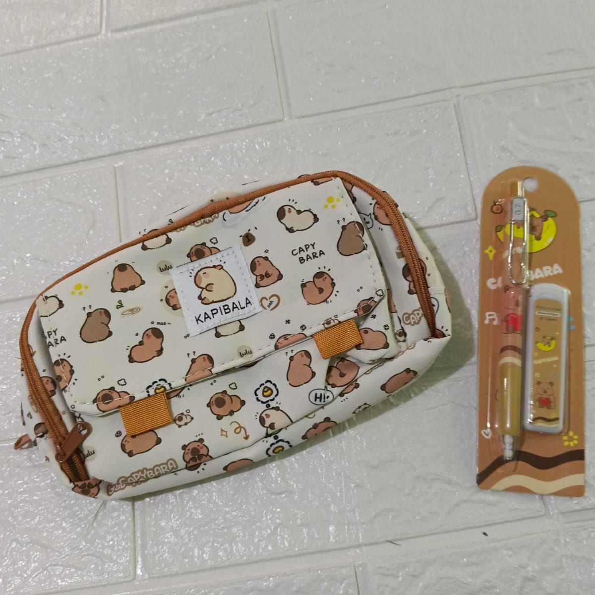 GENERICO - SET DE CARTUCHERA Y PORTAMINA 07mm DE CAPIBARA