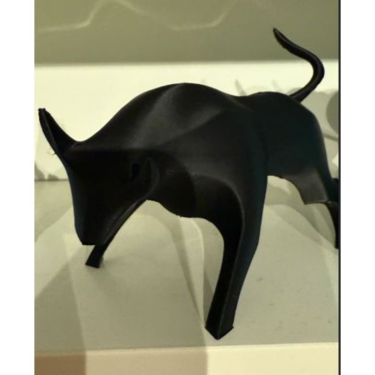 GENERICO - ADORNO EXCLUSIVO TORO NEGRO 20cm x 14cm x 26cm