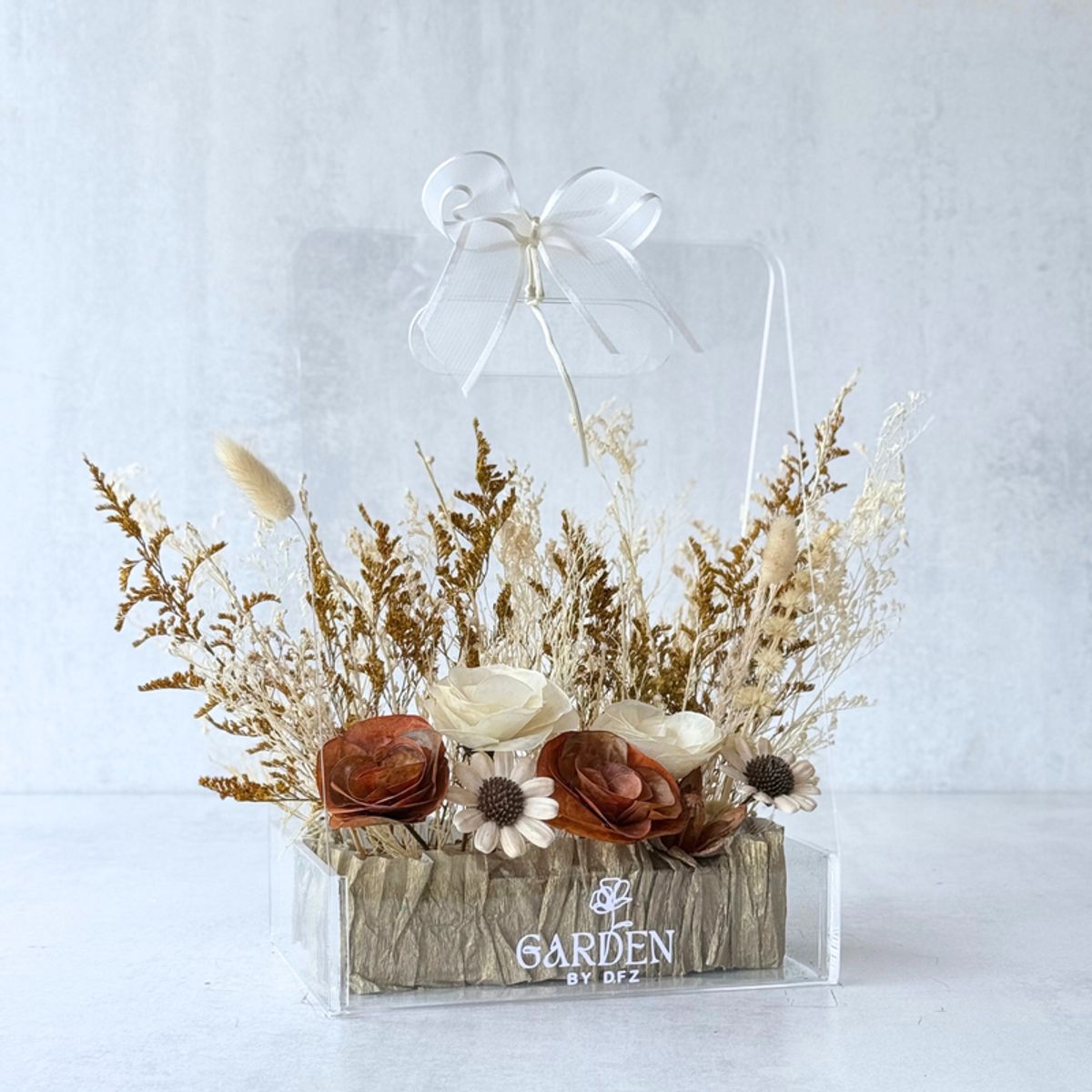 GENERICO - Arreglo Floral Azaria en tonos tierra y crema