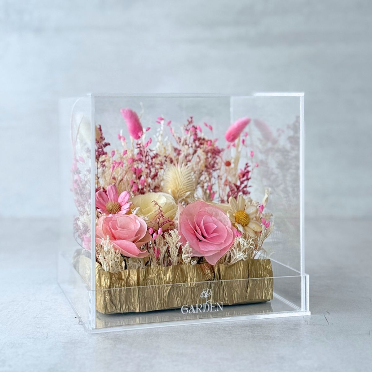 GENERICO - Arreglo Floral Oasis en tonos rosa y crema