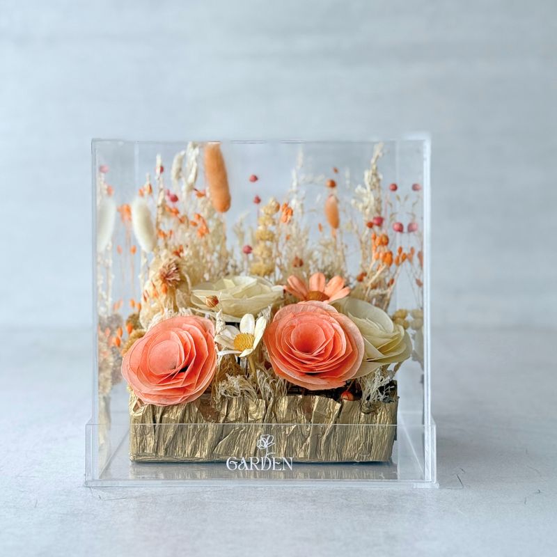 GENERICO - Arreglo Floral Oasis en tonos melón y crema