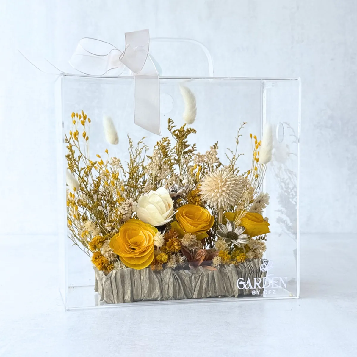 GENERICO - Arreglo Floral Botanical en tonos amarillo y crema