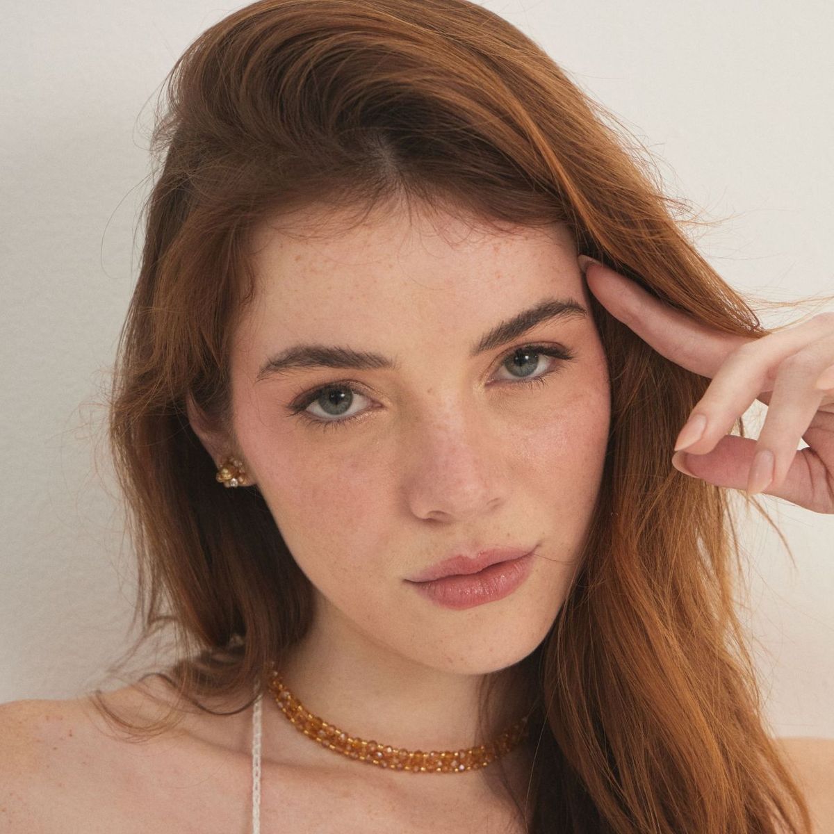 SAMANTHA PINTO HANDMADE ACCESSORIES - Collar Esmeralda Slim Dorado