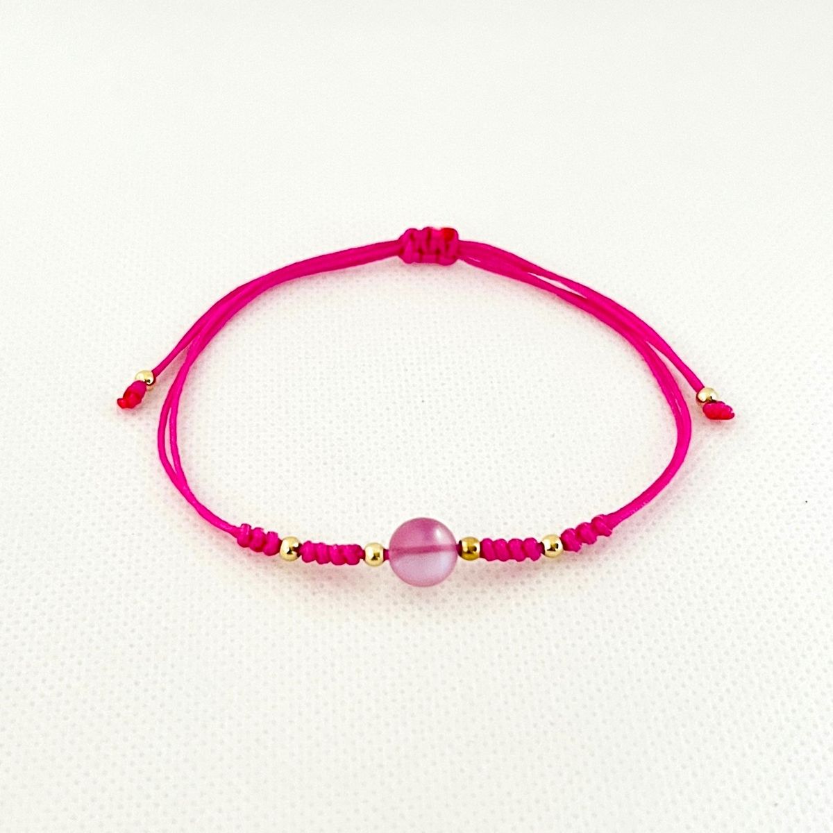 GENERICO - Pulsera de Hilo con Cuarzo Ágata Fucsia y Billas de acero - Fucsia