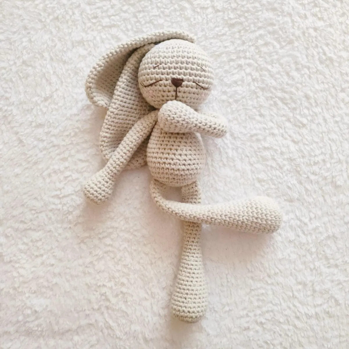 BE CRAFTY - Muñeco de Apego Conejo Suave Color Beige con Orejas Largas