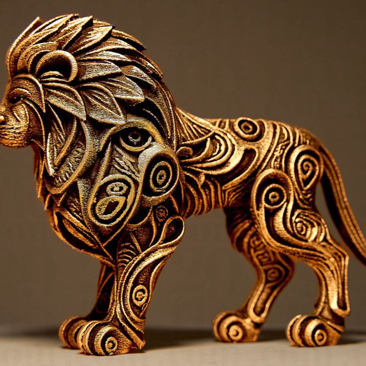 GENERICO - ADORNO EXCLUSIVO LEON DORADO 23cm x 13cm x 31cm