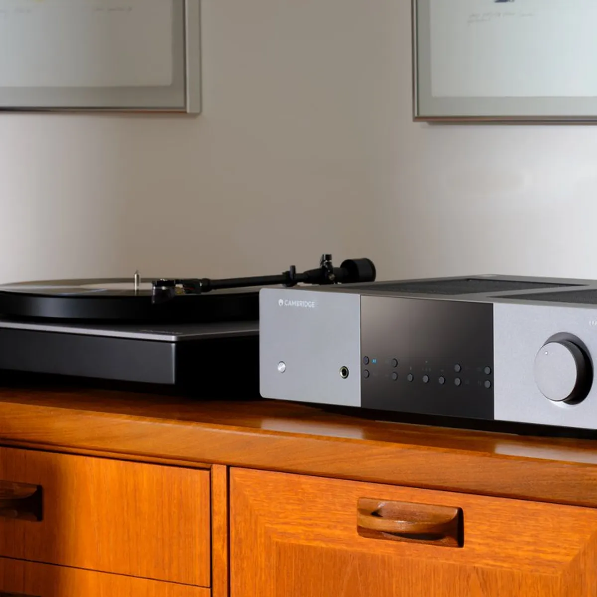 GENERICO - AMPLIFICADOR CAMBRIDGE EXA100 BLUETOOTH HDMI DAC