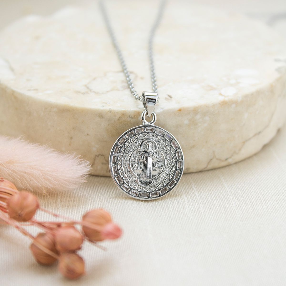 CLEO JOYAS & ACCESORIOS - Collar San Benito Dorado