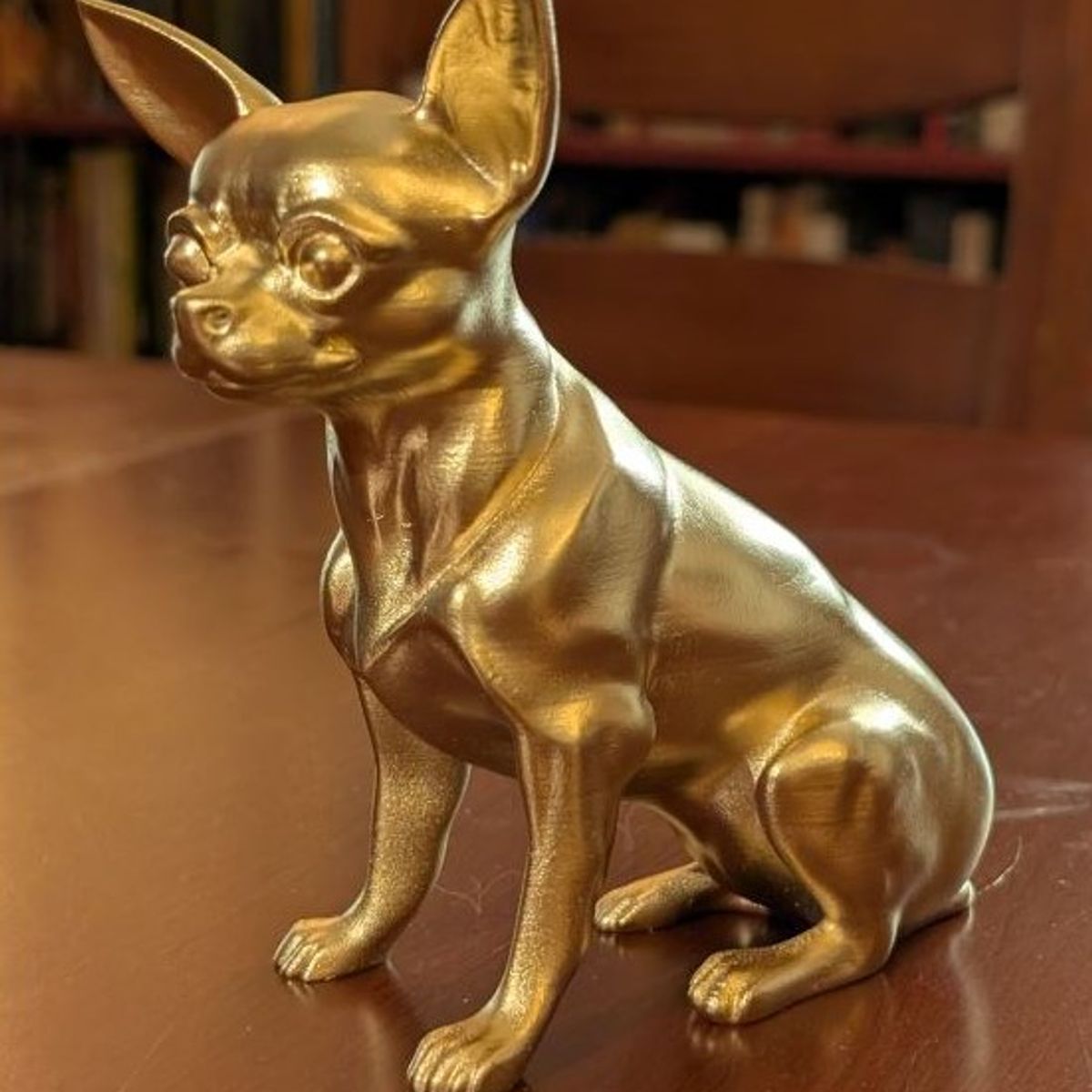 GENERICO - ADORNO EXCLUSIVO CHIHUAHUA DORADO 23cm x 12cm x 22cm
