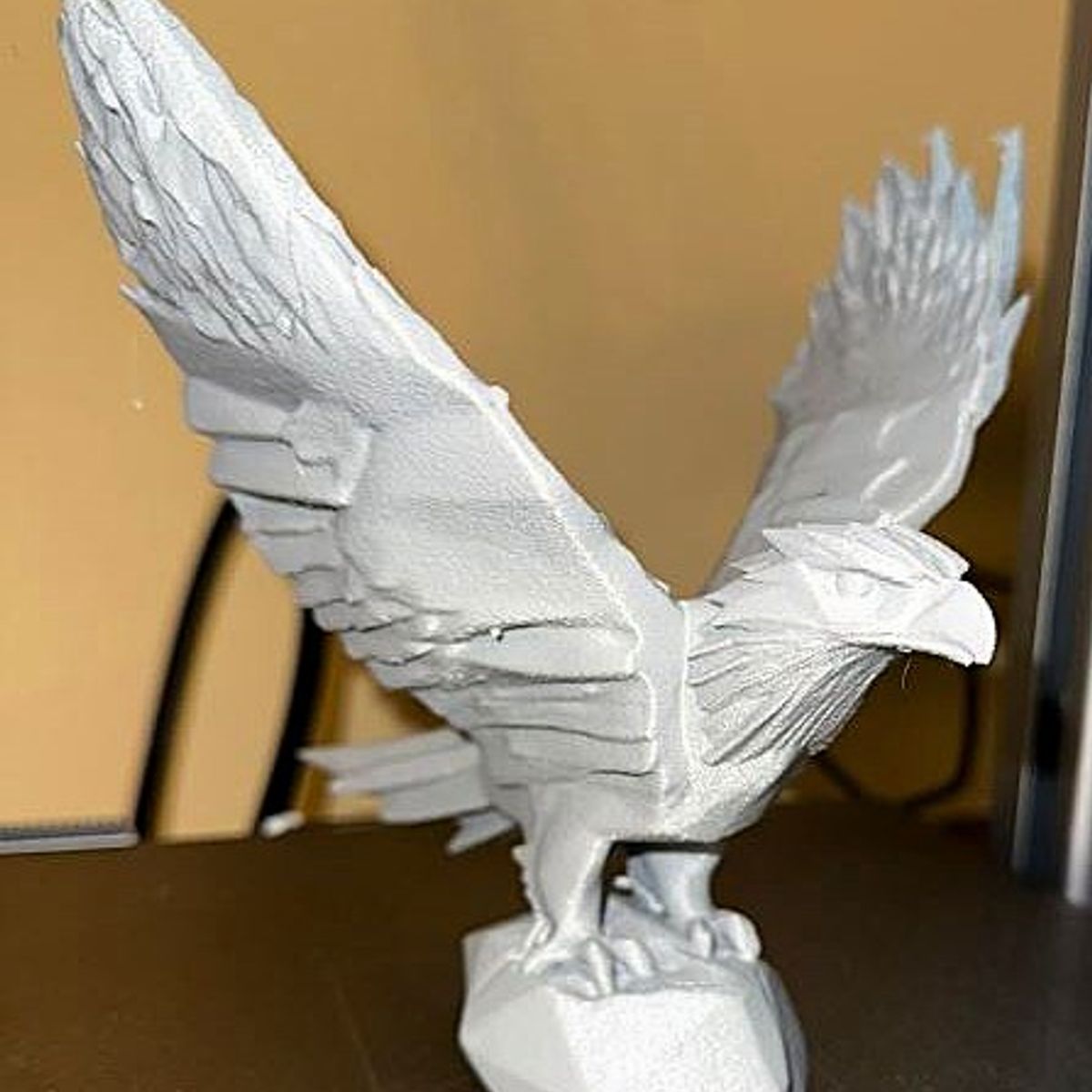 GENERICO - ADORNO EXCLUSIVO AGUILA BLANCO 23cm x 23cm x 25cm