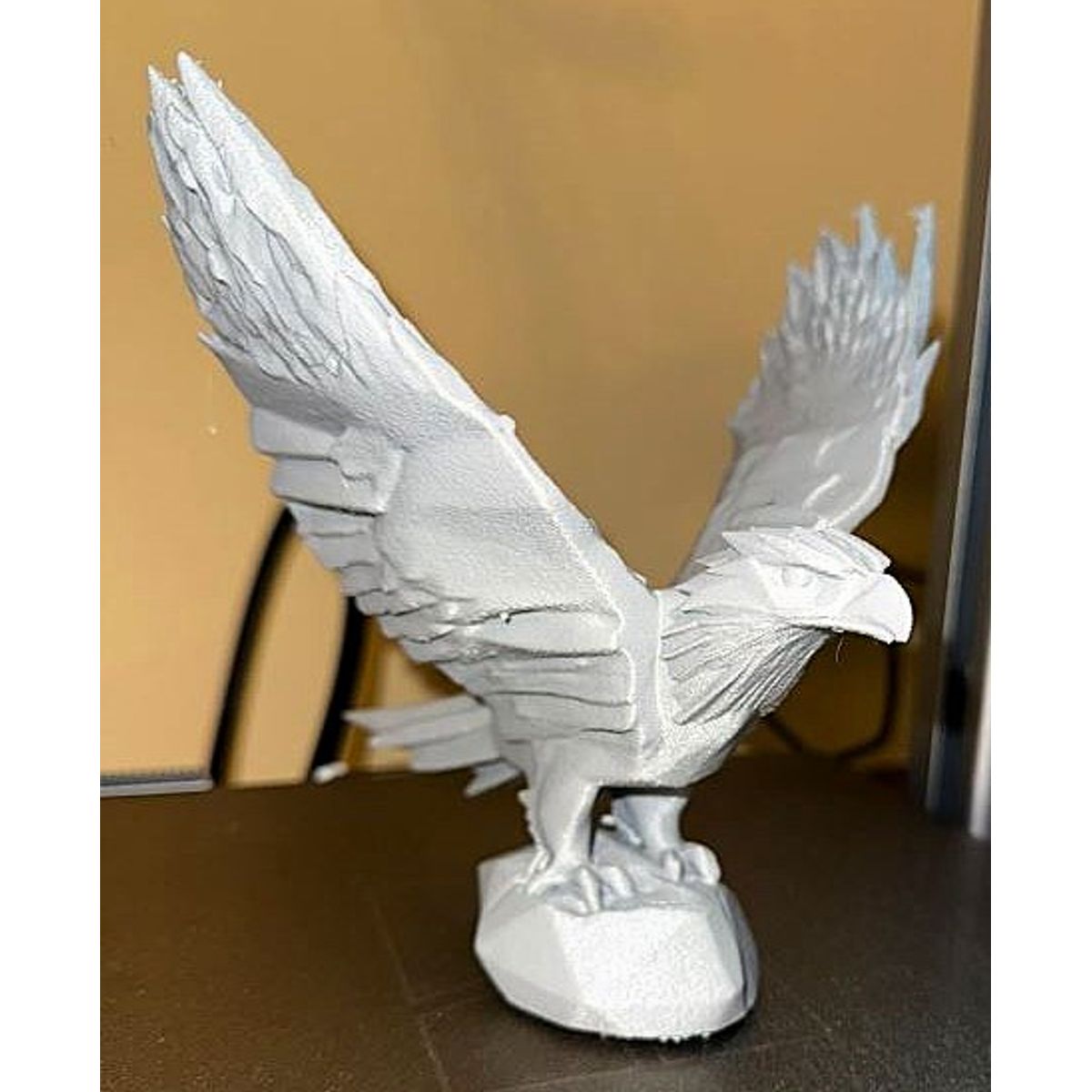 GENERICO - ADORNO EXCLUSIVO AGUILA BLANCO 23cm x 23cm x 25cm