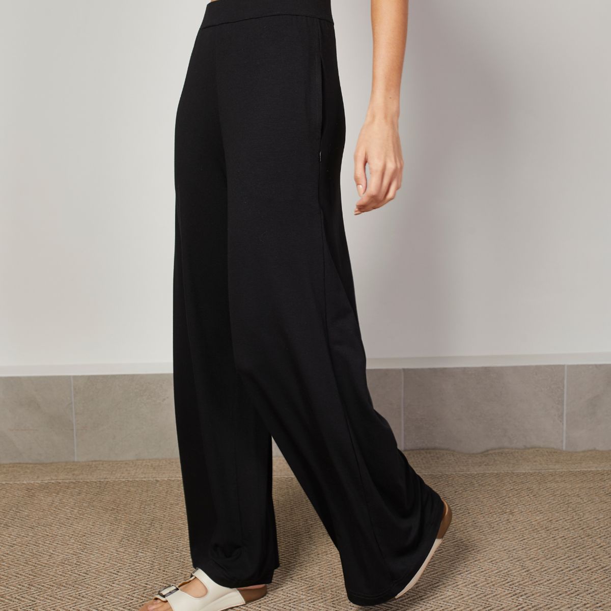 RISING DRAGON - Palazzo La Fashion - Negro