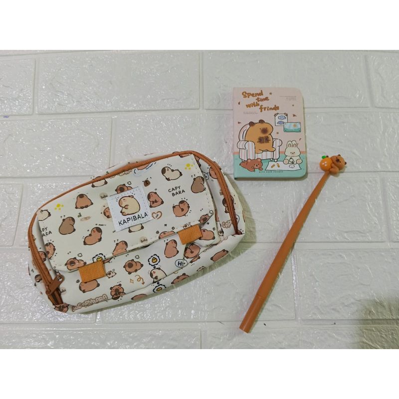 GENERICO - SET DE CARTUCHERA LIBRETA Y LAPICERO CAPIBARA