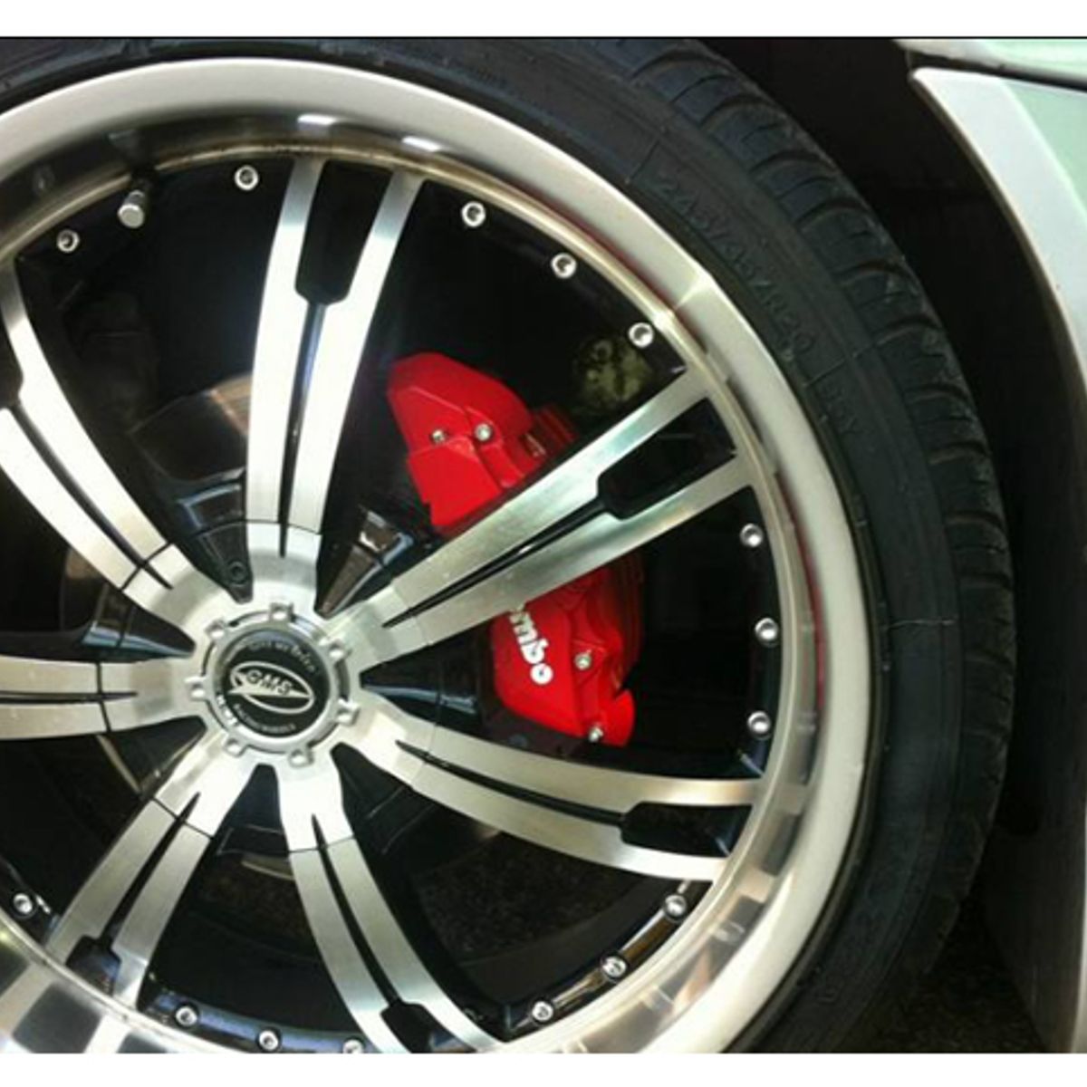 GENERICO - Cubre Caliper Deportivo Brembo Talla M Rojo