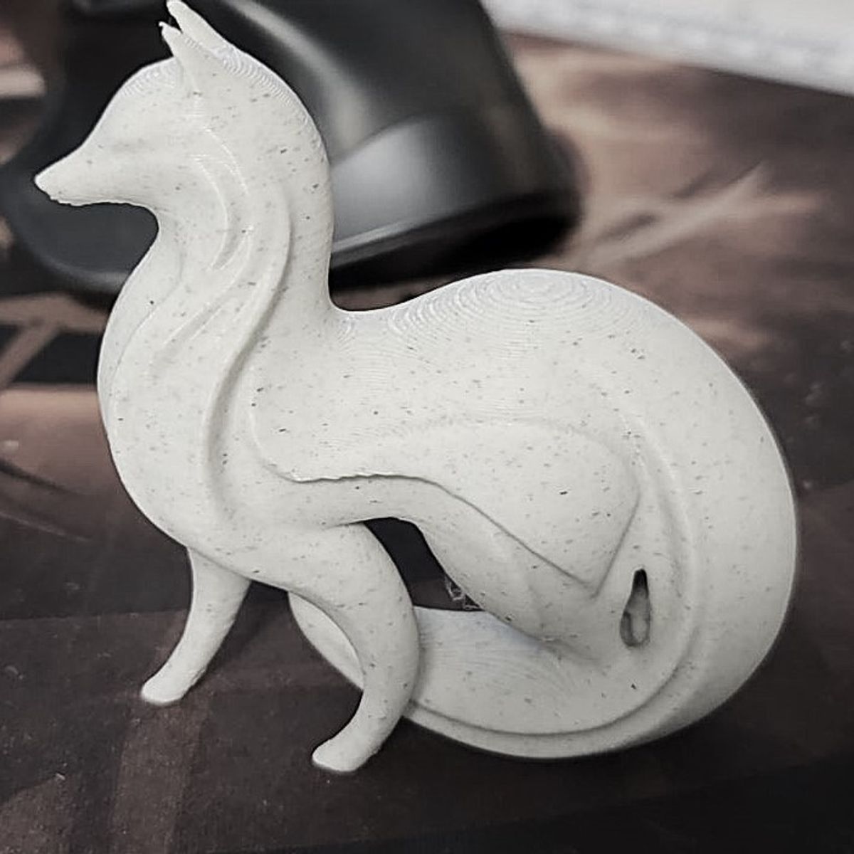 GENERICO - ADORNO EXCLUSIVO LOBO MARMOL 23cm x 10cm x 22cm