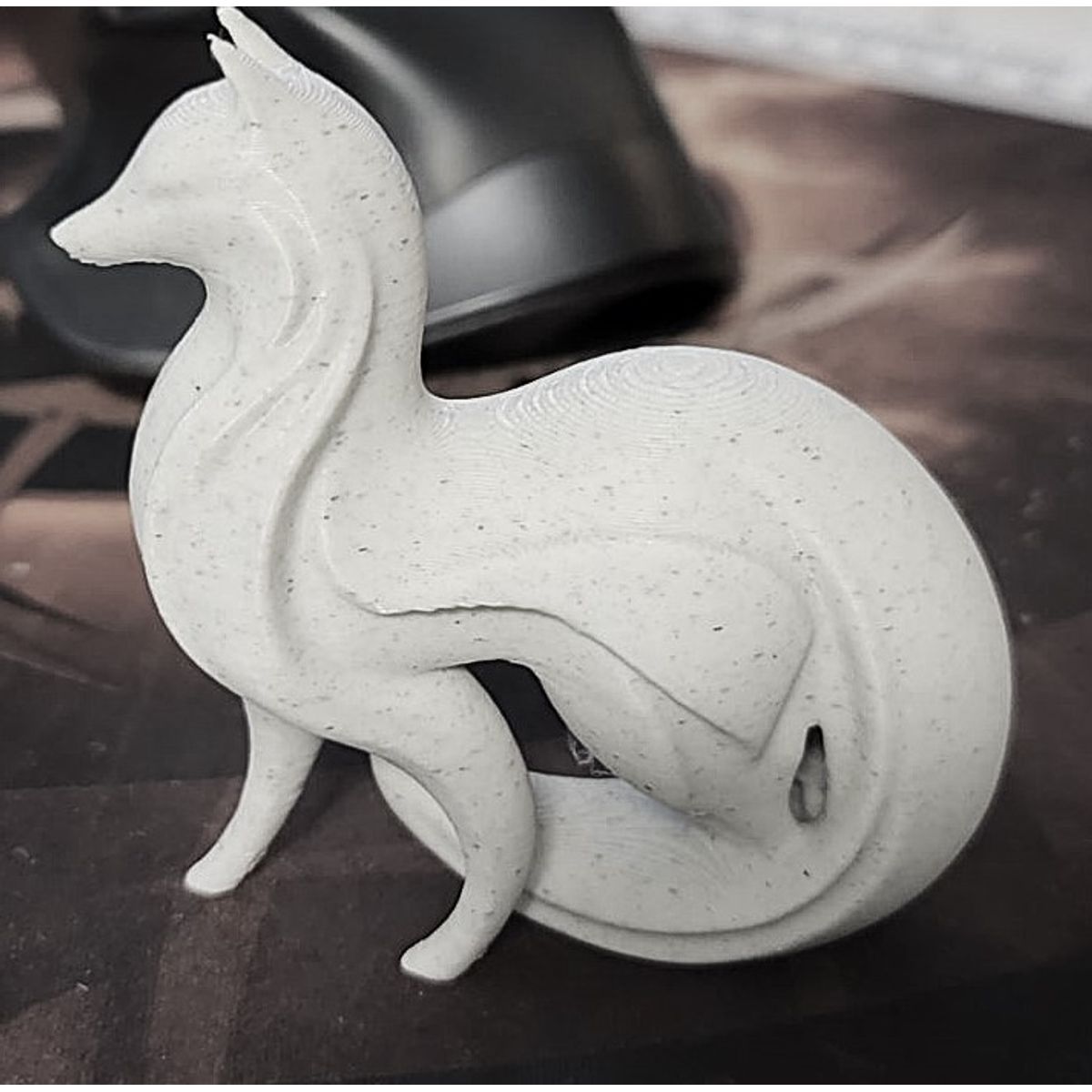 GENERICO - ADORNO EXCLUSIVO LOBO MARMOL 23cm x 10cm x 22cm