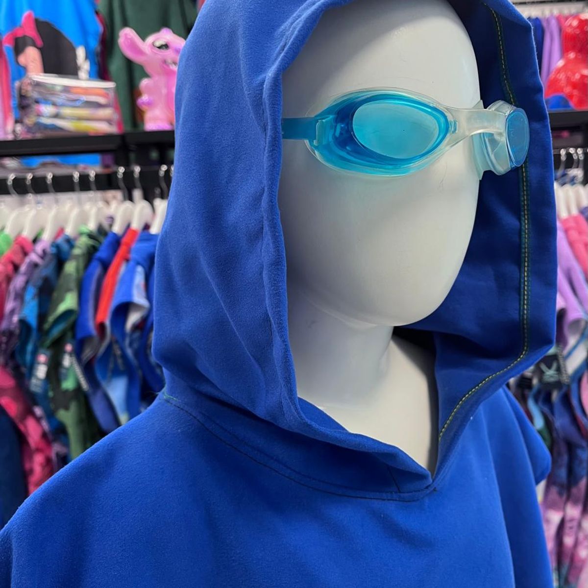 GENERICO - TOALLA CAMBIADOR ULTRAFINA CORDANO NIÑOS 5 A 7 AÑOS AZULINO.