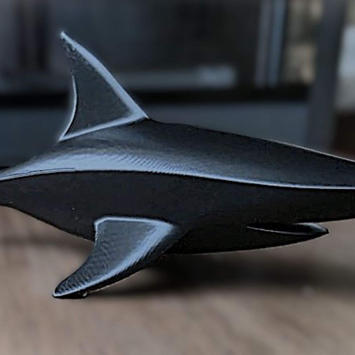 GENERICO - ADORNO EXCLUSIVO TIBURON NEGRO 19cm x 18cm x 45cm