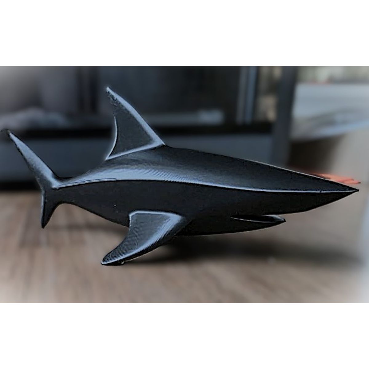 GENERICO - ADORNO EXCLUSIVO TIBURON NEGRO 19cm x 18cm x 45cm