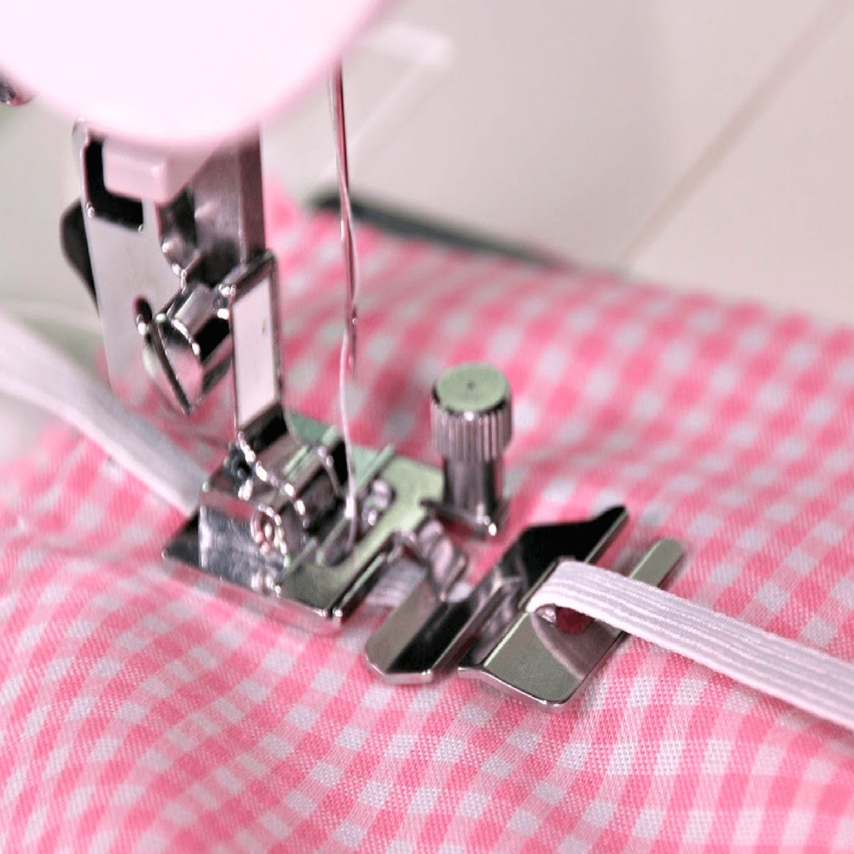 SINGER - Maquina singer facilita pro 4423 + 3 prénsatelas gratis