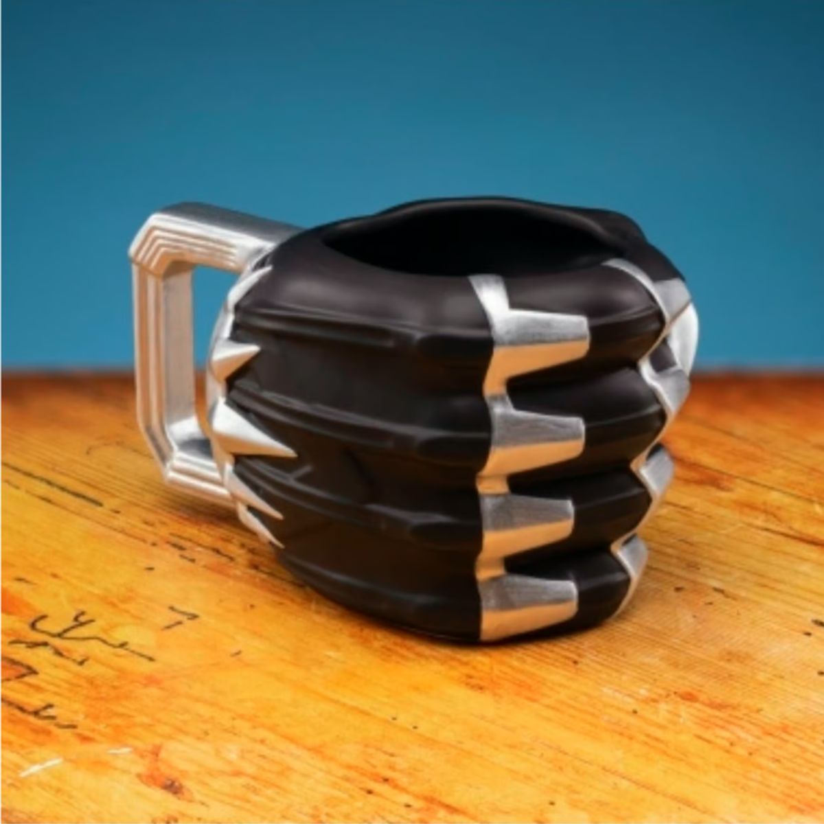 GENERICO - Taza Puño de Pantera Negra 3D Marvel