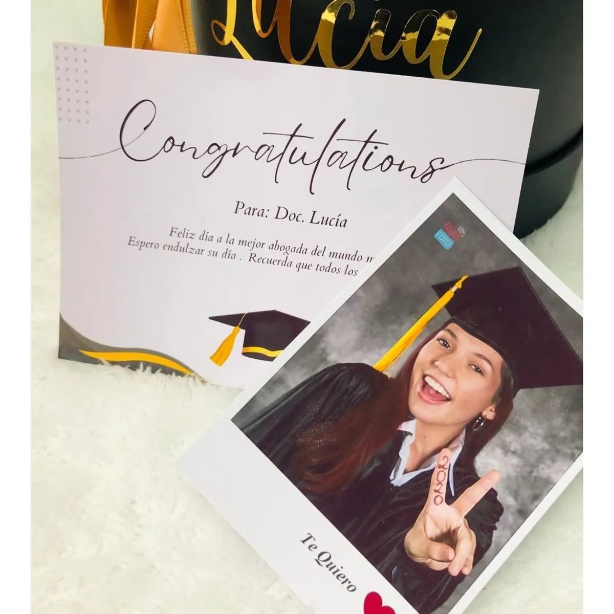 GENERICO - Arreglo floral de girasoles para graduación