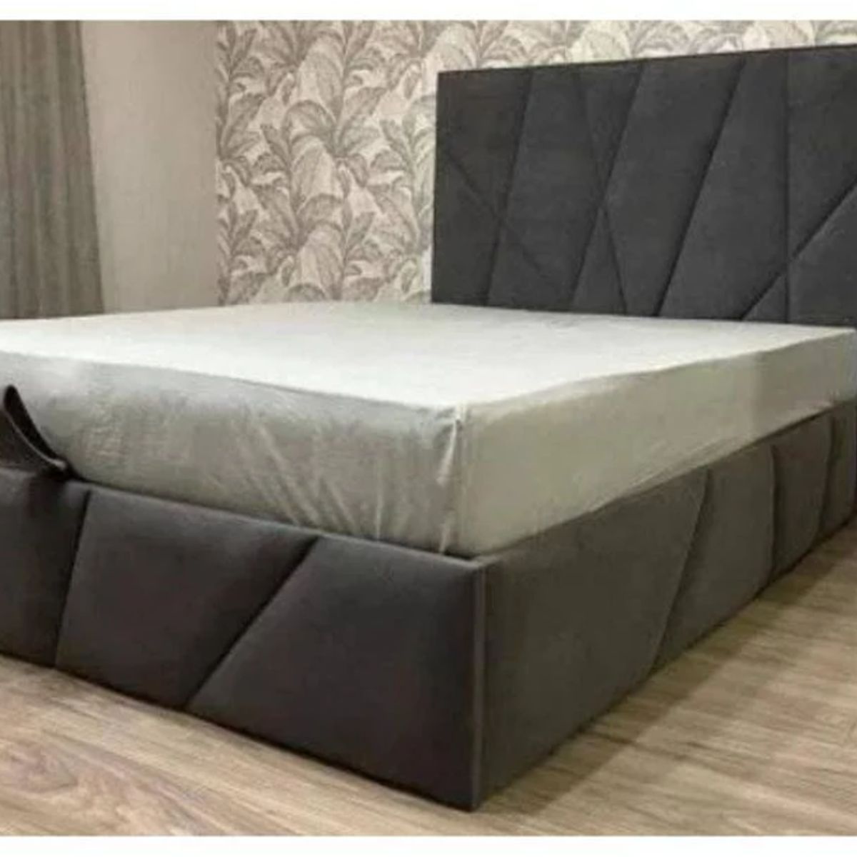 GENERICO - Cama Geometry Queen - Plomo Oscuro