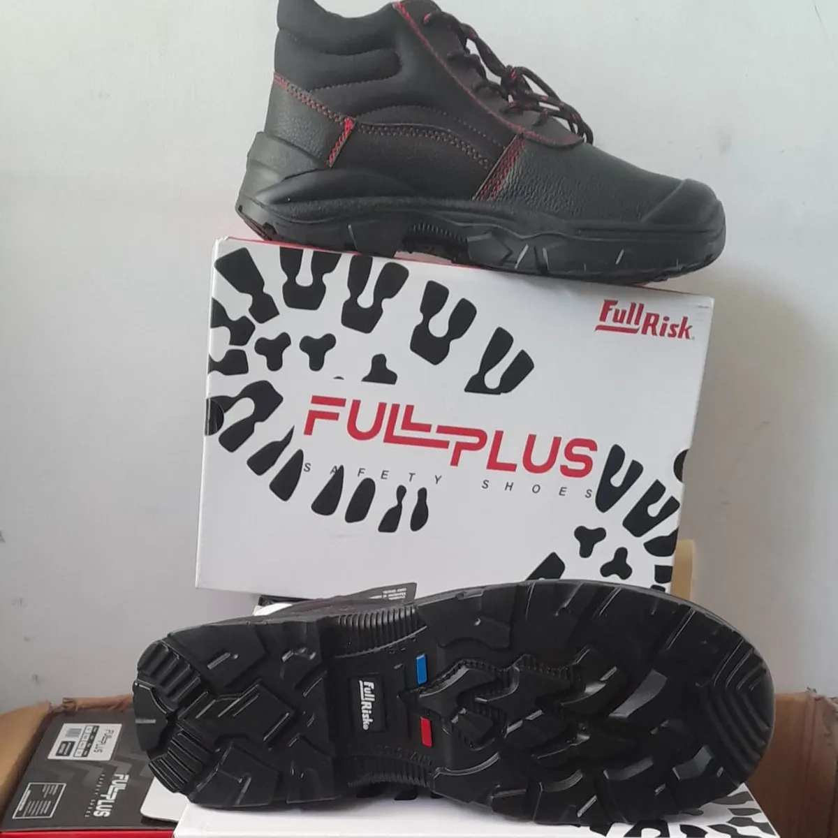 GENERICO - BOTIN DE SEGURIDAD PUNTA DE ACERO FULL PLUS