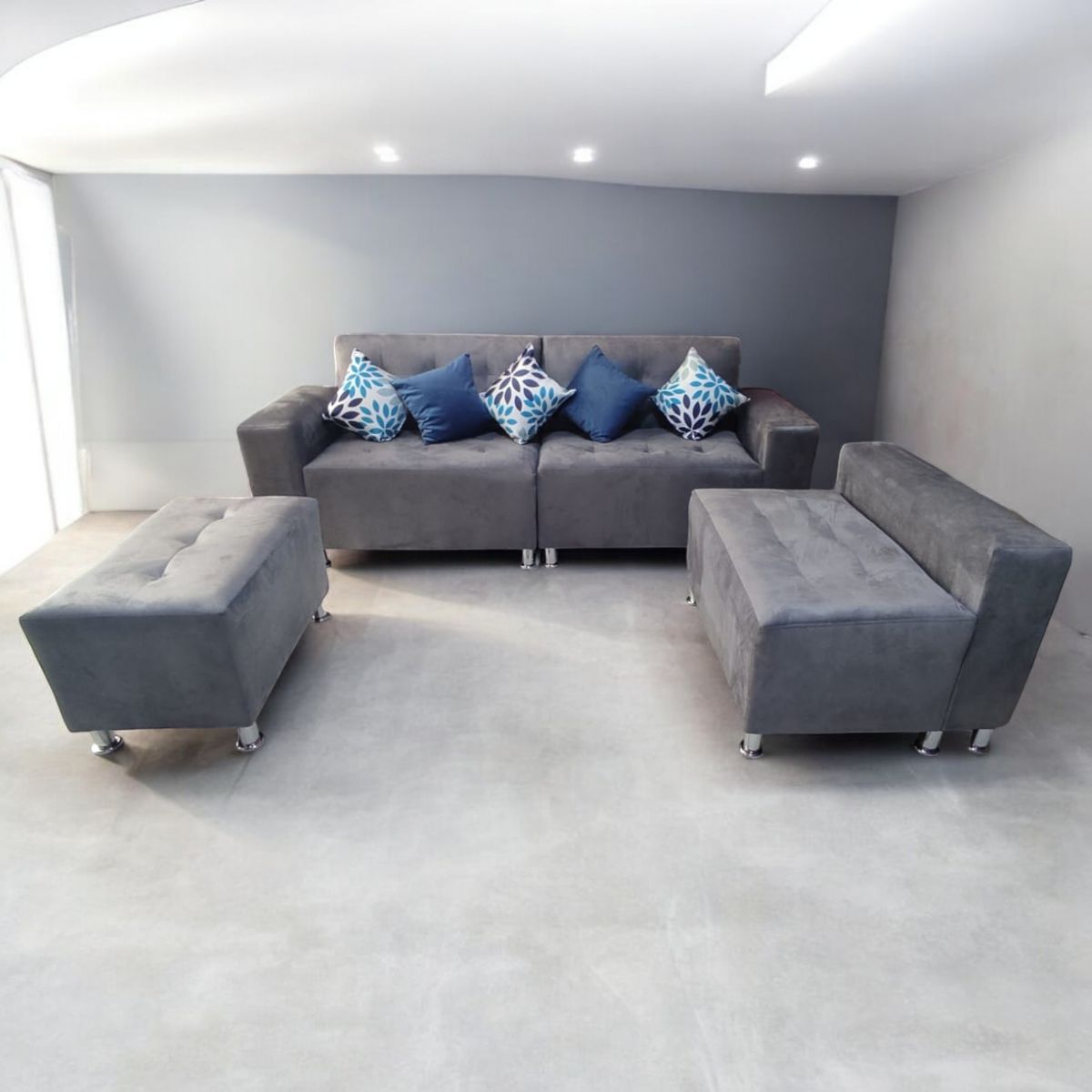 GENERICO - SOFA SECCIONAL LONDRES 3 CUEROS 1 BANQUETA +5 COJINES