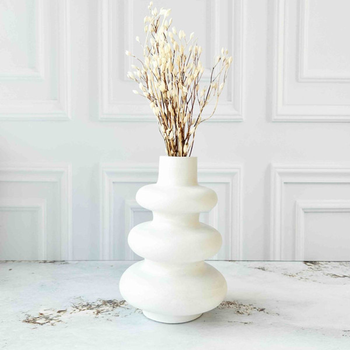 CONKRETE - Florero de Cemento Anillos + Flores Preservadas