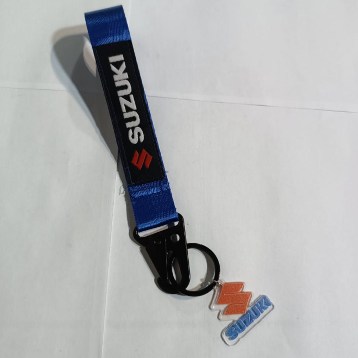 CES - LLAVERO LANYARD MOTO SUZUKI