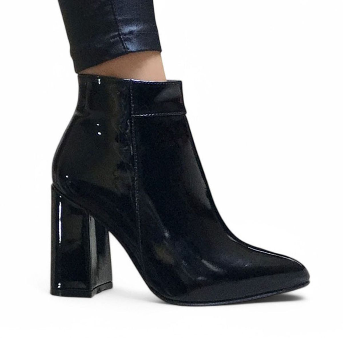 GENERICO - Botin Mujer Clasica Charol Taco 9 2086-60 Color Negro