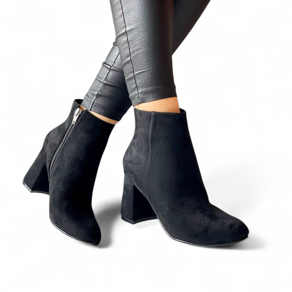 GENERICO - Botin Mujer Clasica Gamuza Taco 7 2086-60 Color Negro