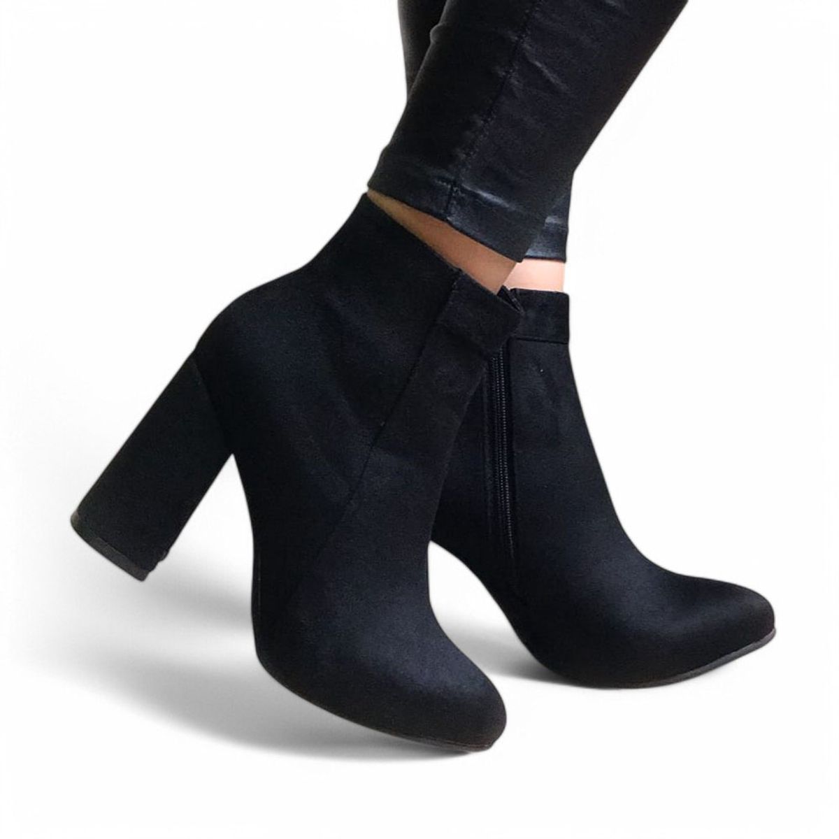 GENERICO - Botin Mujer Clasica Gamuza Taco 9 2086-60 Color Negro