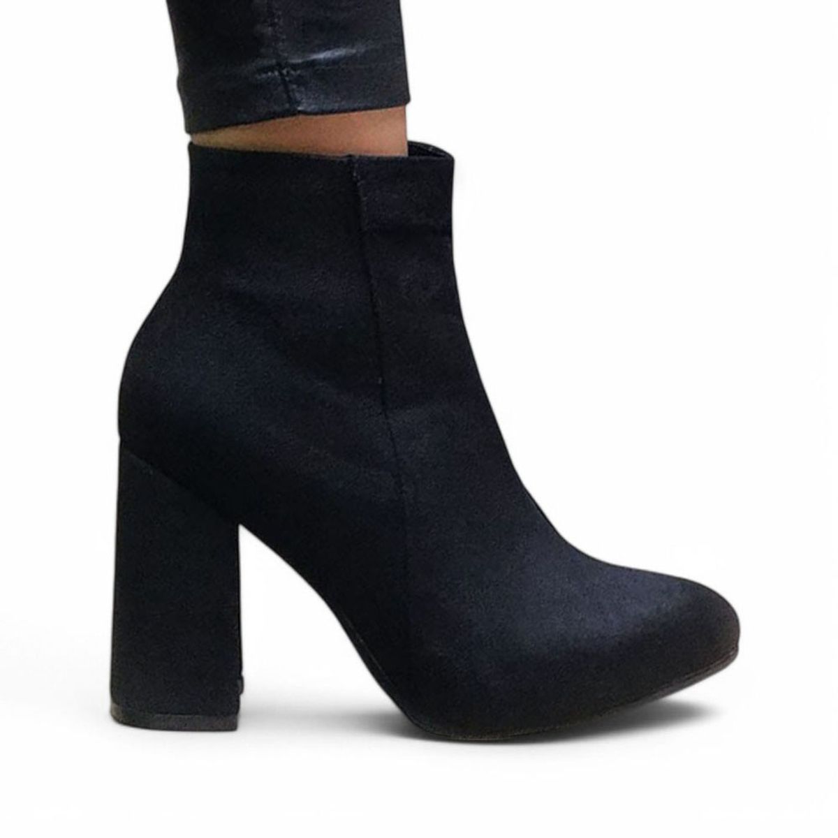 GENERICO - Botin Mujer Clasica Gamuza Taco 9 2086-60 Color Negro