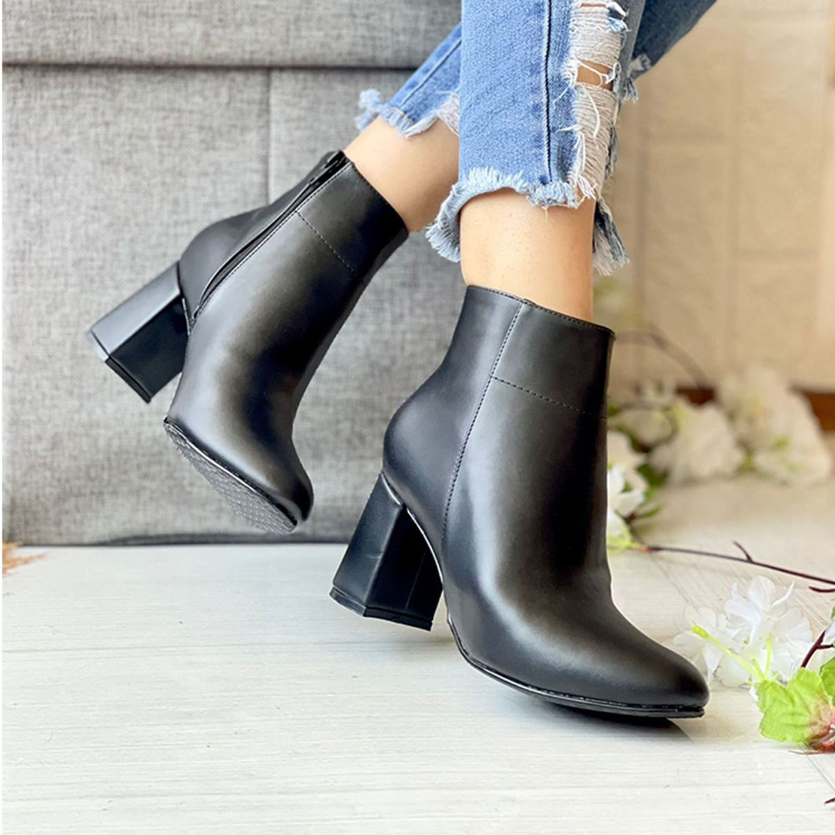 GENERICO - Botin Mujer Clasica Taco 7 2086-60 Color Negro