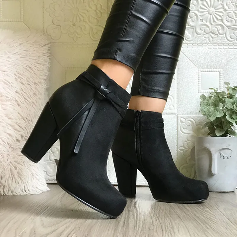 GENERICO - Botin Mujer Sanamaca Lazo Taco 9 2086-68 Color Negro