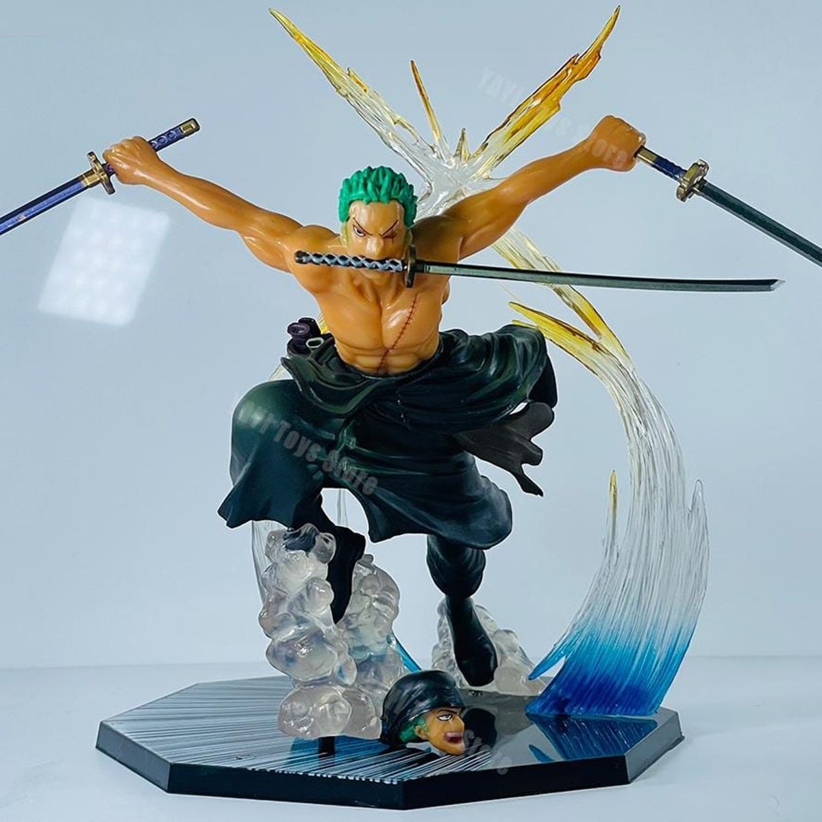 GENERICO - ZORO RORONOA - ONE PIECE